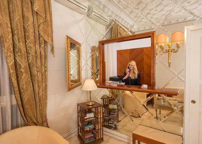 בית הארחה Triplyrooms Collection - Repubblica 3*